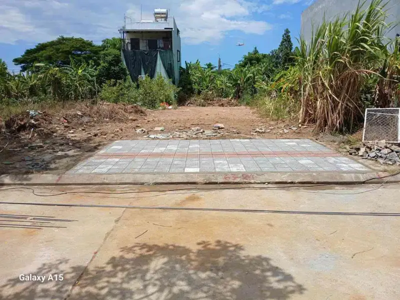 🤔 **3,x TỶ CHO 120M² — NHƯNG THỨ KHIẾN LÔ NÀY KHÁC BIỆT LẠI NẰM NGAY TRƯỚC CỬA.**... Bán đất tại Hòa Xuân, Đà Nẵng 01