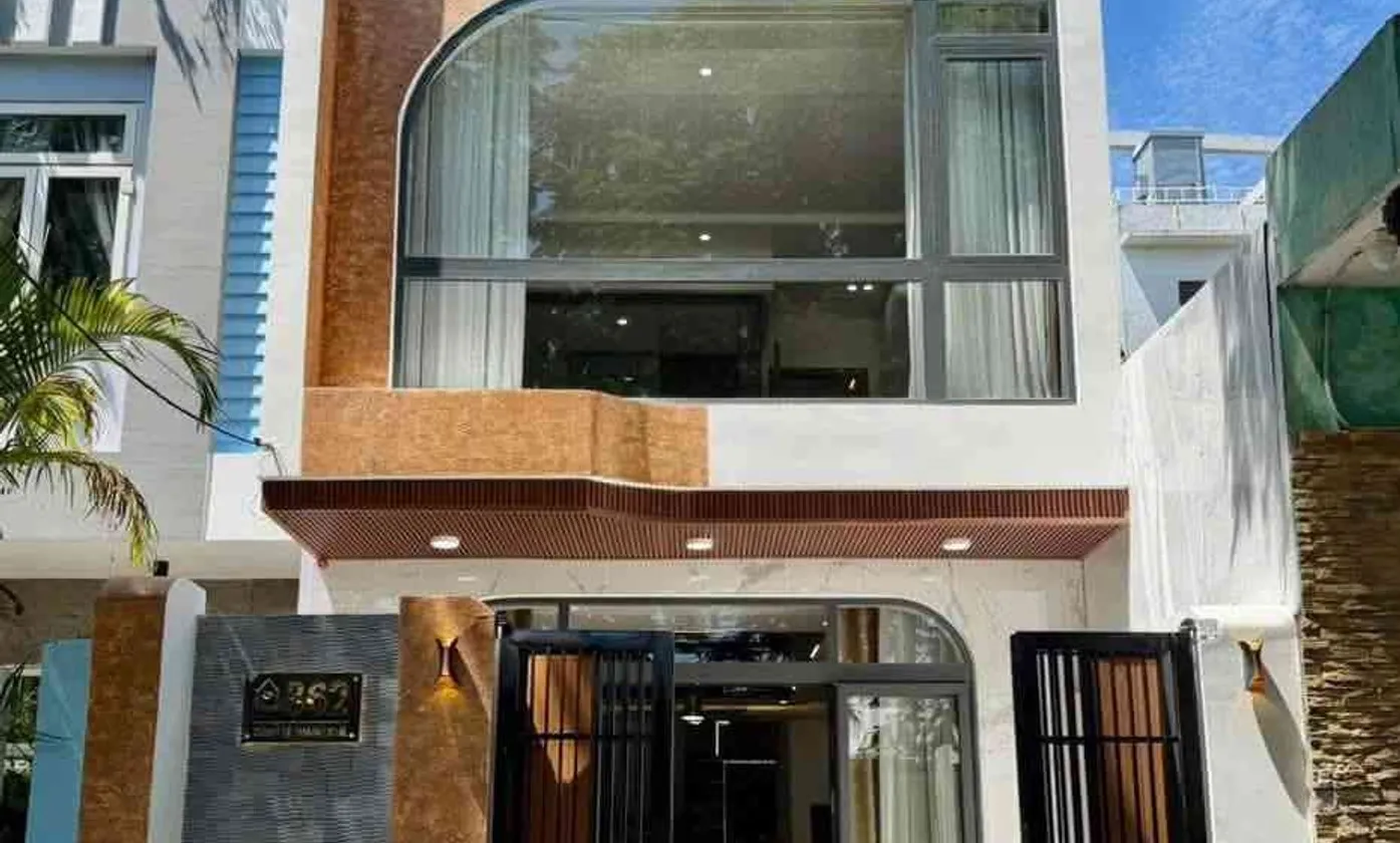 Bán nhà mặt tiền 3 tầng gần biển tại Thanh Khê, giá 9,5 tỷ... Bán nhà mặt phố tại Thanh Khê, Đà Nẵng 01