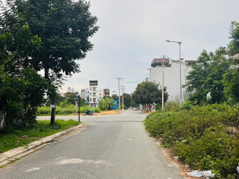 Bán nhà phố 5 tầng khu Lovera Park, Bình Chánh, diện tích 100m² giá 8,8 tỷ... Bán nhà mặt phố tại Bình Hưng, Hồ Chí Minh 01