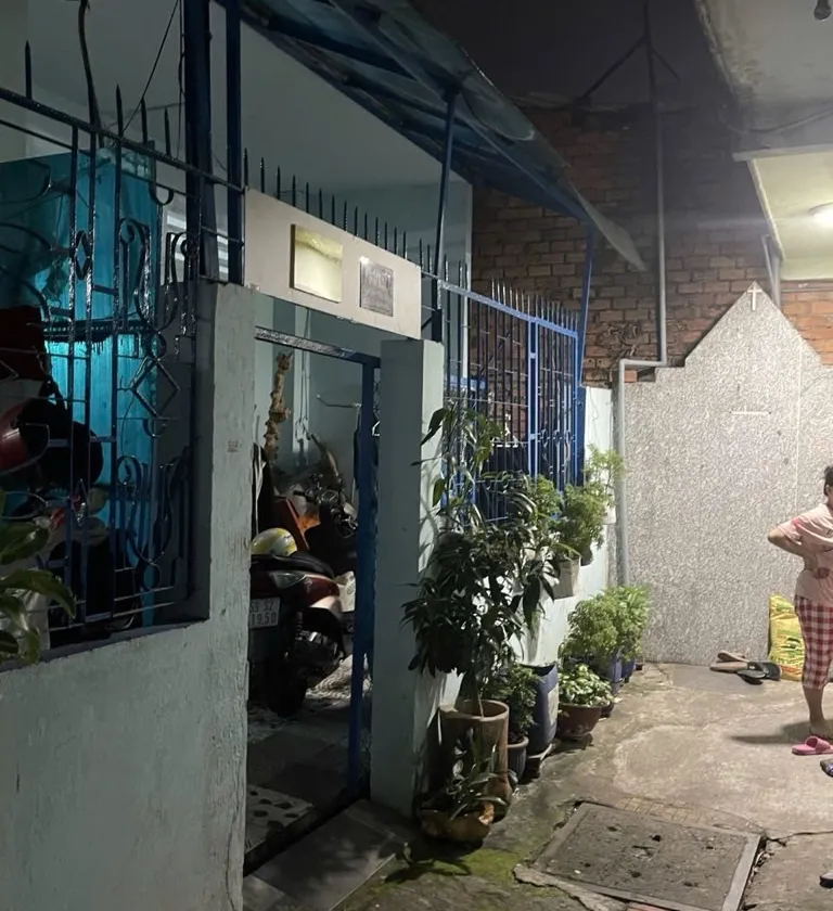 🔴 Bán nhà cũ cấp 4 diện tích 61m2 tại Phường 16, Tân Bình, 4,3 tỷ... Bán nhà riêng tại Bình Hưng Hòa, Hồ Chí Minh 01