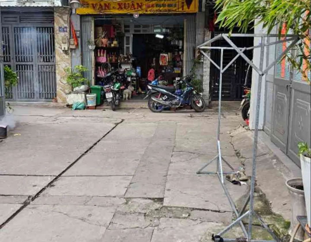 Nhà đẹp Bình Hưng Hòa B - 5 phòng ngủ rộng rãi... Bán nhà riêng tại Bình Tân, Hồ Chí Minh 01