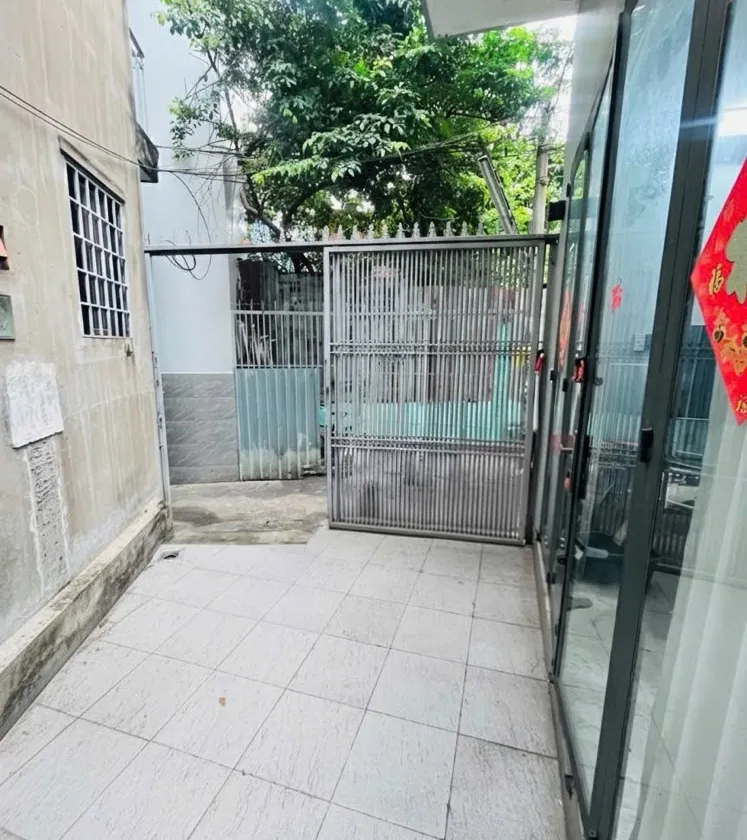 Bán nhà riêng tại Bông Sao, Quận 8, diện tích 32m2, pháp lý cơ sở... Bán nhà riêng tại Bình Đông, Hồ Chí Minh 01
