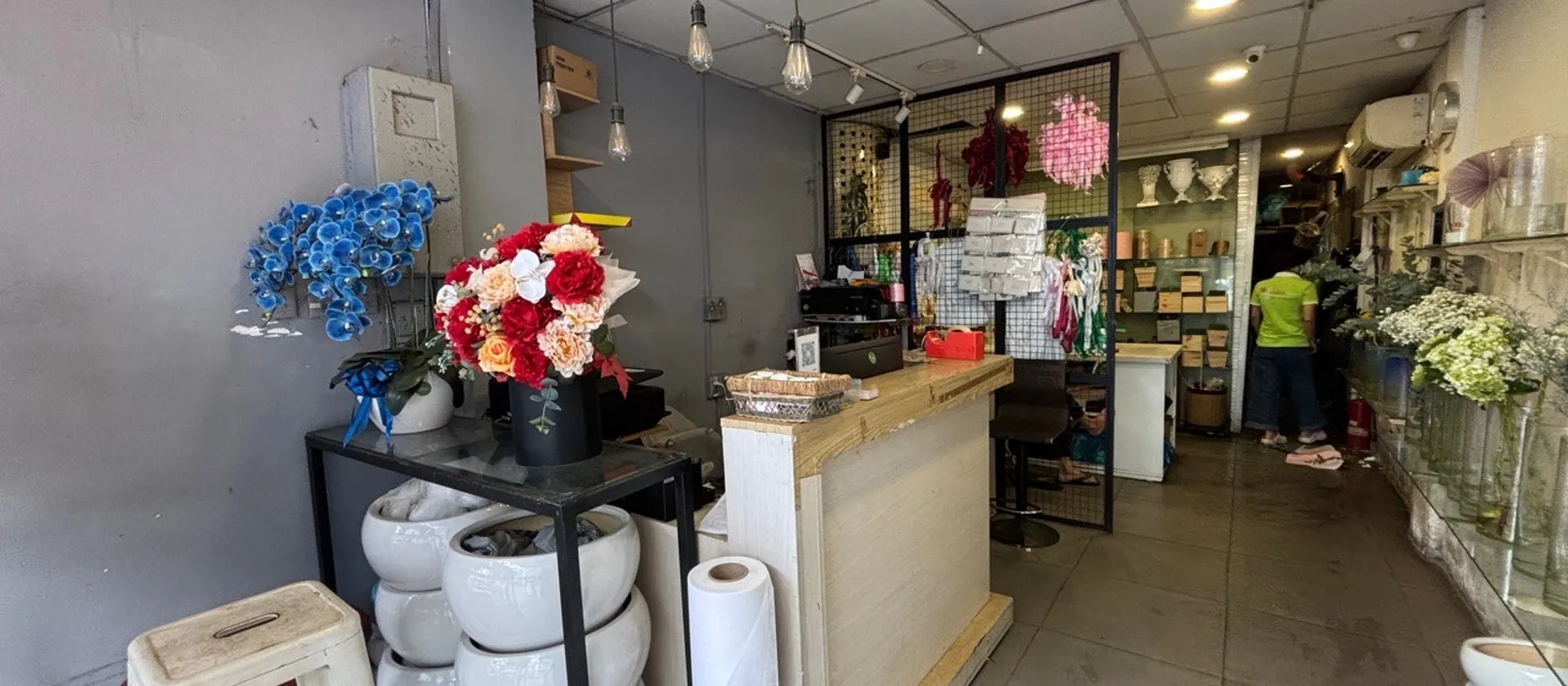 Nhà mặt phố Lê Văn Sỹ tại quận Phú Nhuận với dòng tiền cho thuê ổn định... Bán nhà mặt phố tại Tân Sơn Hòa, Hồ Chí Minh 01