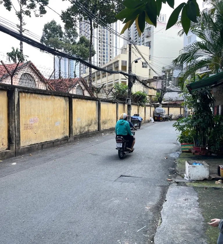Nhà nhỏ xinh ở Cao Thắng, tiện lợi và tiềm năng hấp dẫn... Bán nhà riêng tại Hòa Hưng, Hồ Chí Minh 01