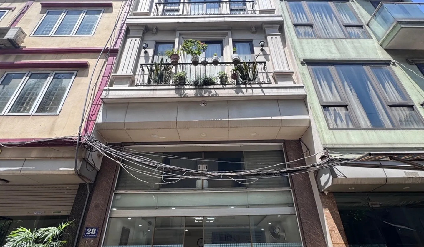 BÁN NHÀ MINH KHAI - Ô TÔ TRÁNH - 10.5 TỶ🔥🔥
NHÀ ĐẸP MẶT TIỀN RỘNG - KINH DOANH SẦM UẤT... Bán nhà riêng tại Tương Mai, Hà Nội 01