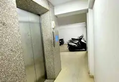TRUNG TÂM CẦU GIẤY - TRUNG KÍNH ĐÔI - PHÂN LÔ BÀN CỜ Ô TÔ TRÁNG VỈA HÈ - KINH DOANH VĂN PHÒNG DÒNG... Bán văn phòng tại Yên Hòa, Hà Nội 07