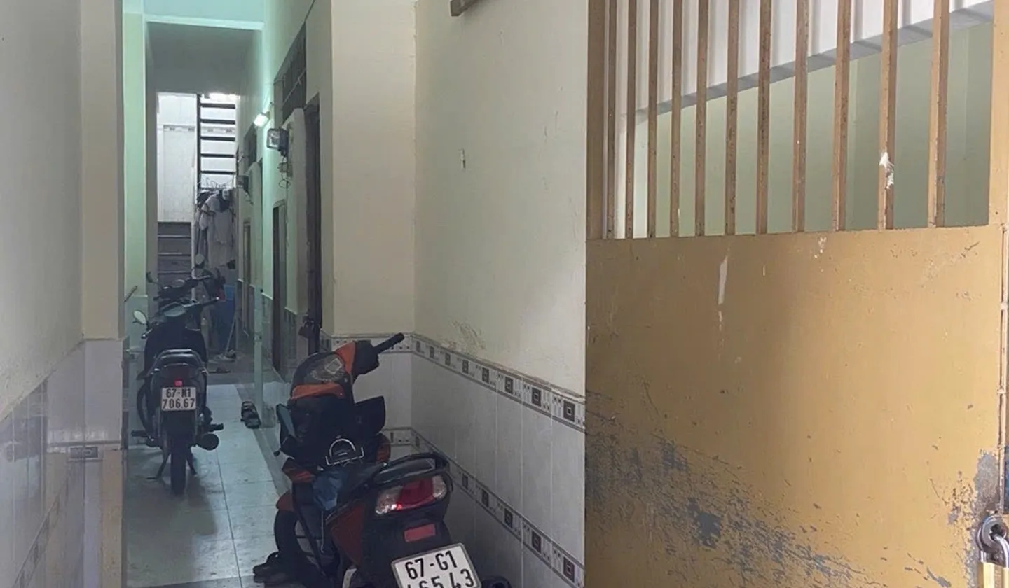 Bán nhà riêng 2 tầng 7 phòng tại phường Tân Thuận, TP.HCM. Huỳnh Tấn Phát... Bán nhà riêng tại Tân Thuận, Hồ Chí Minh 01