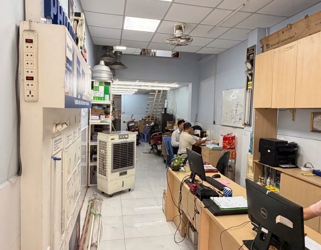 Mặt tiền Lê Lâm, khu Thạch Lam – đang có văn phòng thuê... Bán nhà mặt phố tại Phú Thạnh, Hồ Chí Minh 01