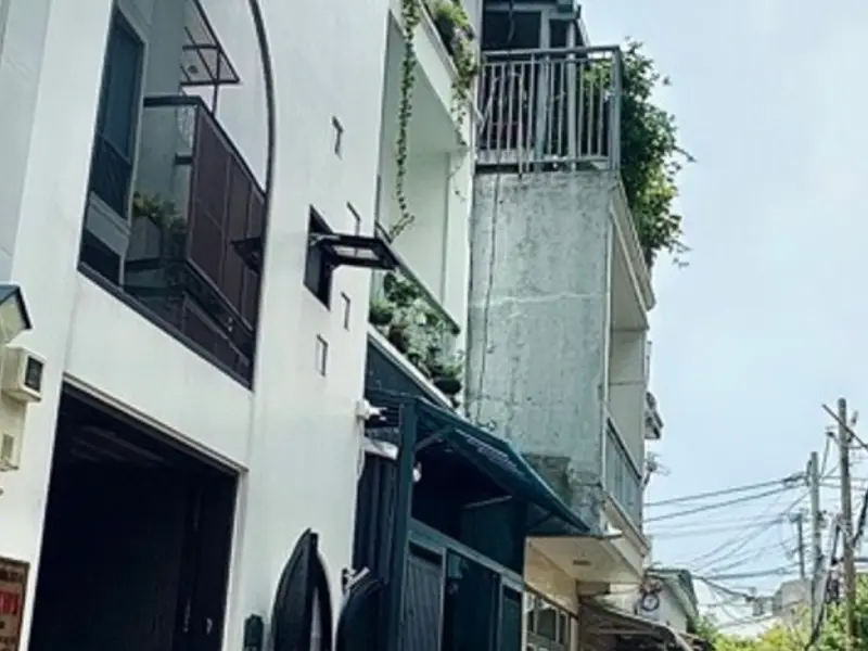 Nhà 🏡 57 m ngang 5.7 _ hẻm xe hơi 2 tầng... Bán nhà riêng tại An Phú Đông, Hồ Chí Minh 01