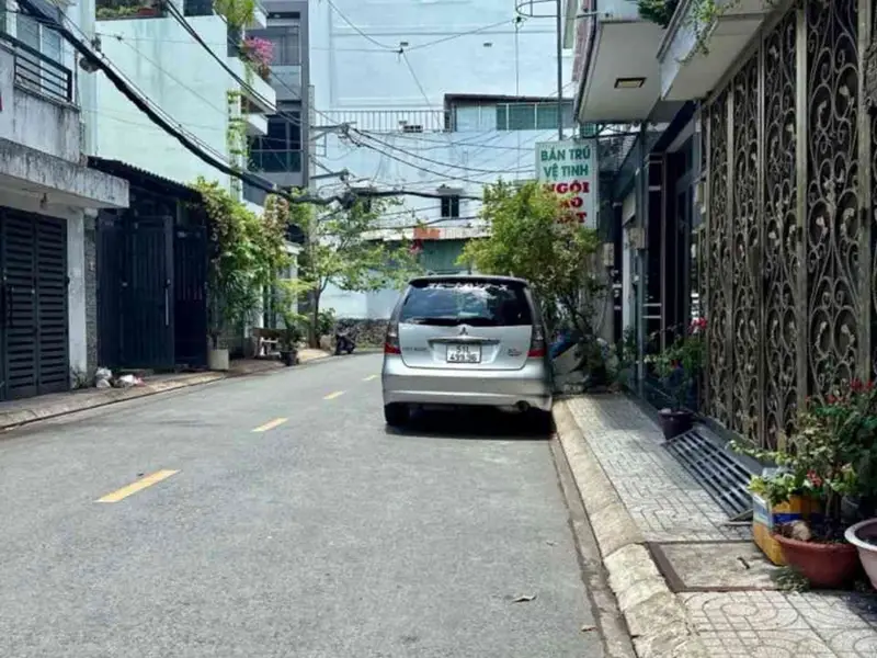Nhà riêng 2 tầng mặt tiền rộng tại phường Bình Hưng Hoà B, quận Bình Tân... Bán nhà riêng tại Bình Tân, Hồ Chí Minh 01