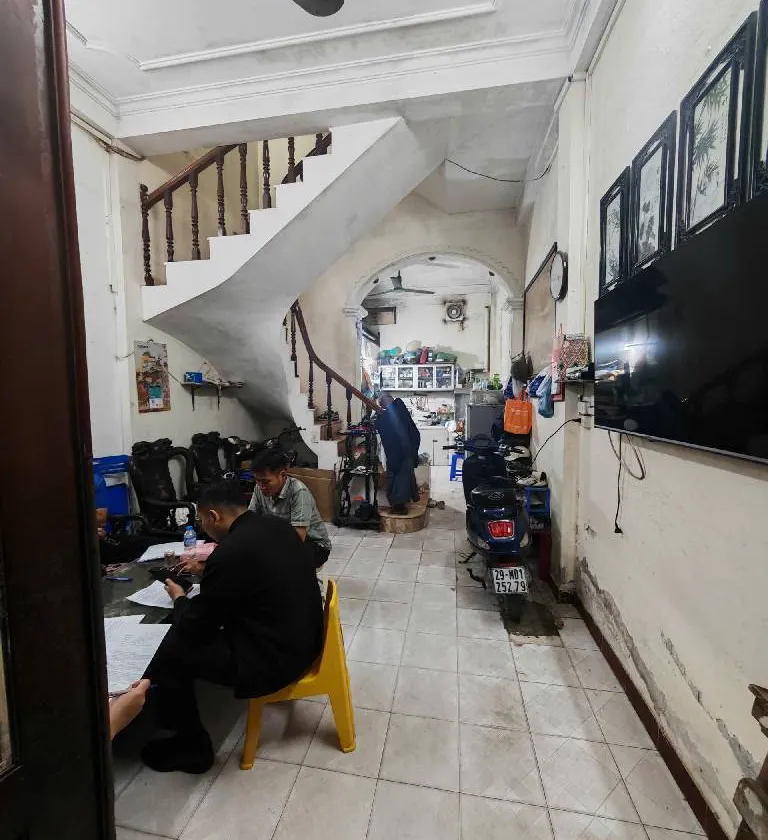 🔥 NGỌC HÀ – BA ĐÌNH | 33M² | 3 TẦNG | MT 3.8M | 9 TỶ
NHỎ VỪA ĐẸP – VỊ TRÍ TRUNG TÂM, TẦM GIÁ 9 TỶ... Bán nhà riêng tại Ngọc Hà, Hà Nội 01