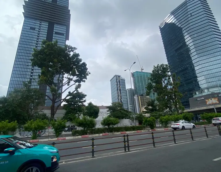 Bán nhà 2 tầng 5 phòng ngủ tại trung tâm Quận 1... Bán nhà riêng tại Sài Gòn, Hồ Chí Minh 01