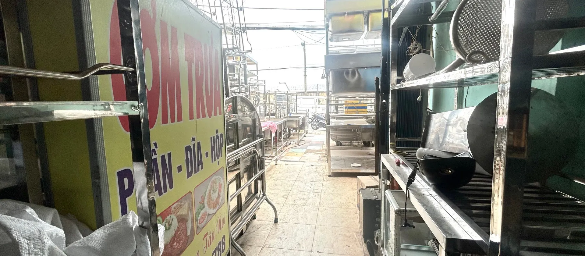 Cơ hội vàng sở hữu nhà mặt phố Phạm Văn Bạch, vị trí kinh doanh đắt giá... Bán nhà mặt phố tại Tân Bình, Hồ Chí Minh 01