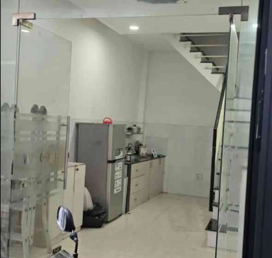 Nhà 3 tầng, 2 PN gần ngã tư Tân Sơn Nhì, giá giảm còn 2.95 tỷ... Bán nhà riêng tại Tân Phú, Hồ Chí Minh 01