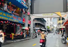 Cơ hội sở hữu nhà hiếm Quận 1 giá tốt chỉ 4,99 tỷ... Bán nhà riêng tại Bến Thành, Hồ Chí Minh 02