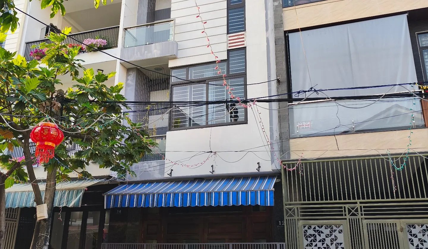 Bán nhà mặt phố 4 tầng hướng Đông Nam tại quận Thanh Khê, Đà Nẵng... Bán nhà mặt phố tại Thanh Khê, Đà Nẵng 01