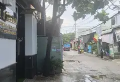 Nhà gồm sân để xe, trệt, 1 lửng, 1 lầu, phòng thờ, sân thượng
Trệt sân để xe hơi, phòng khách, s... Bán nhà riêng tại Bình Tân, Hồ Chí Minh 05