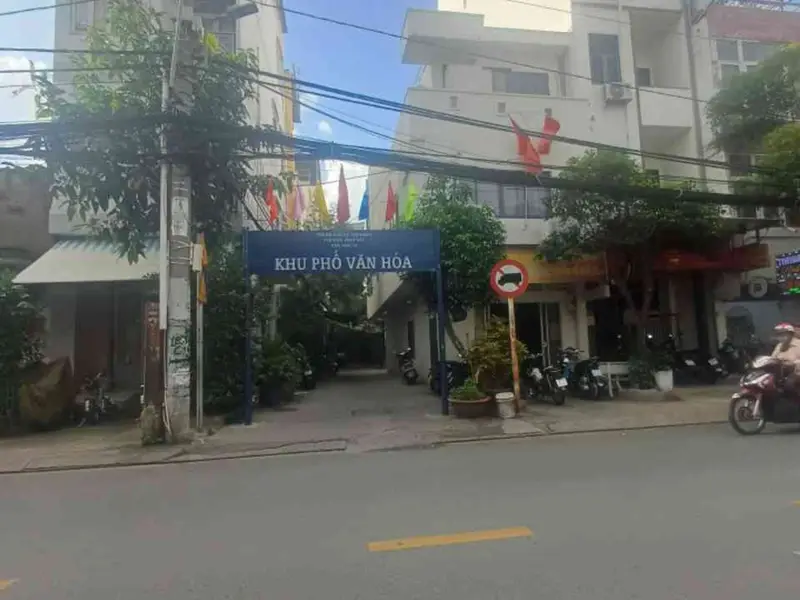 Bán nhà 5 tầng 6 phòng ngủ tại Tôn Thất Thuyết, quận 4... Bán nhà riêng tại Vĩnh Hội, Hồ Chí Minh 01