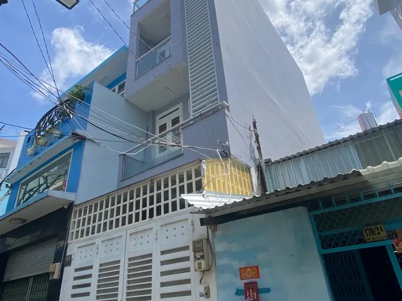 SÁT F
ĐƯỜNG 3/3 HẺM 🚘 NHÀ 4 TẦNG BTCT SÁT MẶT TIỀN ĐƯỜNG... Bán nhà riêng tại Phú Thọ, Hồ Chí Minh 01