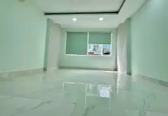 Bán nhà riêng 3 tầng diện tích 40.4m2 tại Phường An Lạc, Bình Tân
VDQ.BT.5.51.44.371... Bán nhà riêng tại An Lạc, Hồ Chí Minh 04