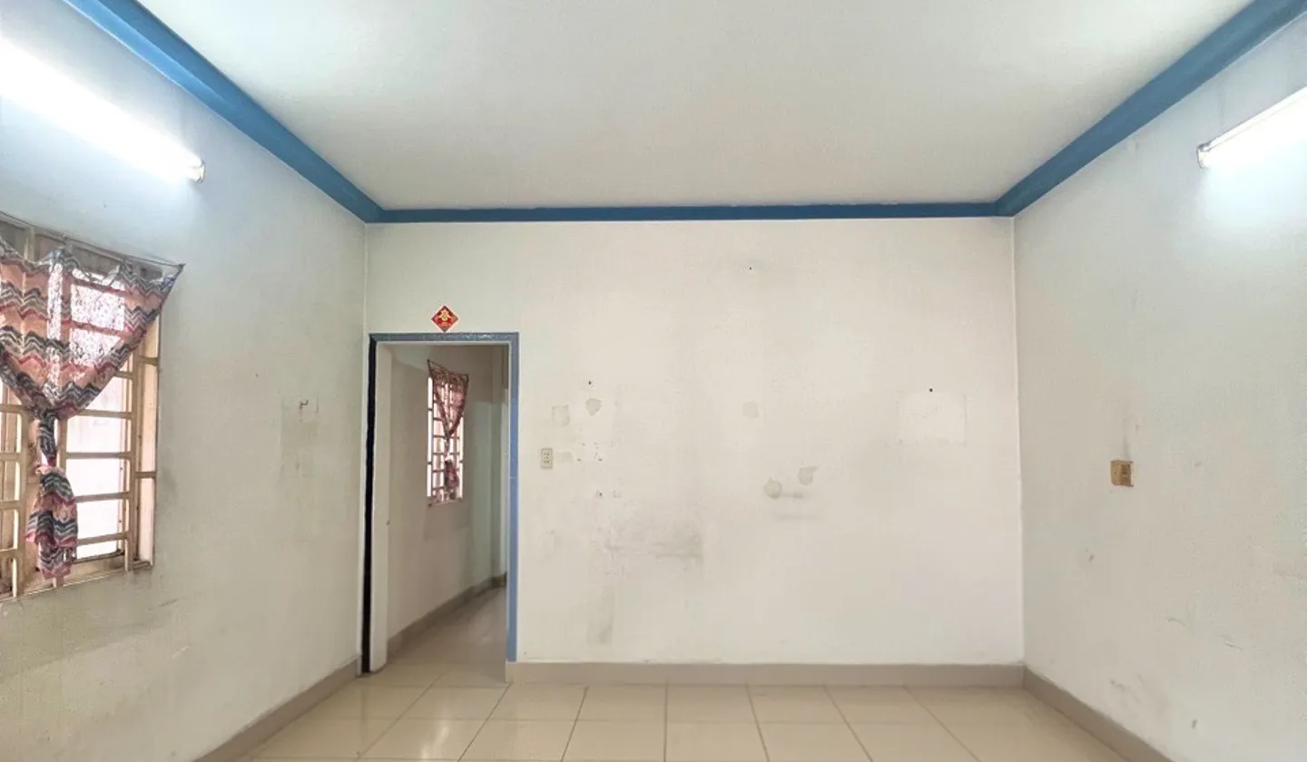 BÁ.N NHÀ SÁT HUƠ.G LỘ 2 NỐI DÀI - HẺM XE HƠI- BTCT - NH ( 5X22M )... Bán nhà riêng tại Bình Tân, Hồ Chí Minh 01