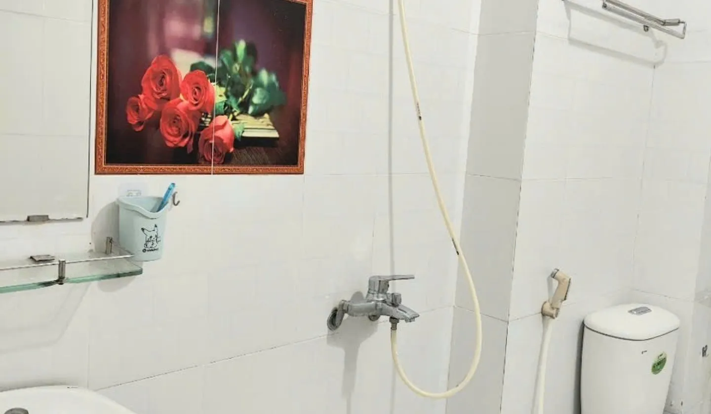 🏠 DT: 2,8m x 11m – công nhận khoảng 30m² 🏗 Kết cấu: 4 tầng – hoàn công đầy đủ 🚗 Hẻm trước nhà 3... Bán nhà riêng tại Sài Gòn, Hồ Chí Minh 01