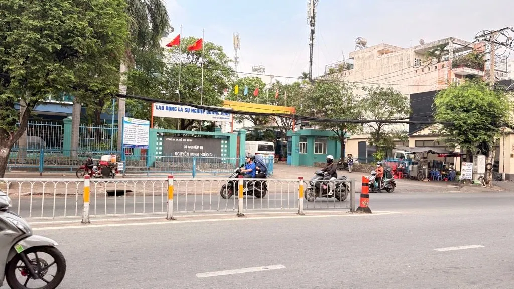 Bán nhà mặt phố diện tích 161m2 mặt tiền 4,7m quận Tân Bình... Bán nhà mặt phố tại Tân Bình, Hồ Chí Minh 01