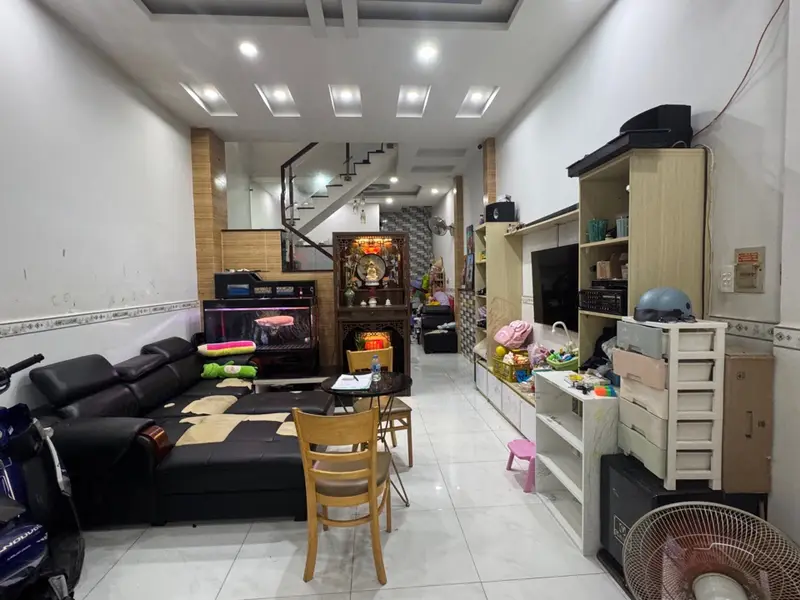 Bán nhà 2 tầng đẹp, HXH đỗ cửa phường Bình Trị Đông dưới 5 tỷ... Bán nhà riêng tại Bình Trị Đông, Hồ Chí Minh 01