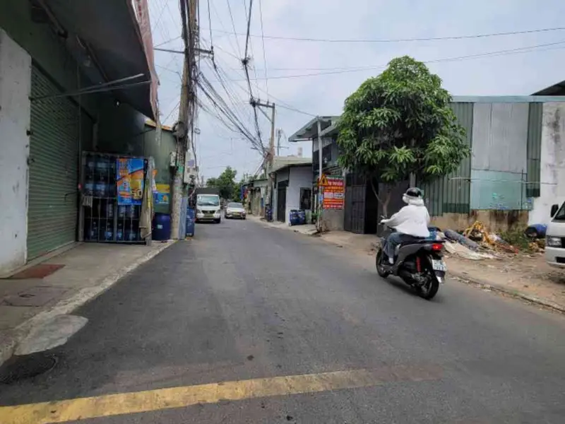 DĨ AN️ ĐƯỜNG XE TẢI VŨNG VIỆT. BÁN NHÀ XƯỞNG CÓ SẲN NHÀ VP + Ở. 588.9M.... Bán kho, nhà xưởng tại Dĩ An, Hồ Chí Minh 01