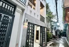 🚨 QUANG TRUNG P10 – NHÀ ĐẸP 42M² – NỞ HẬU – FULL NỘI THẤT! 🏡
✨ 2 TẦNG BTCT | 2PN | 2WC | NGANG 4M... Bán nhà riêng tại Gò Vấp, Hồ Chí Minh 01