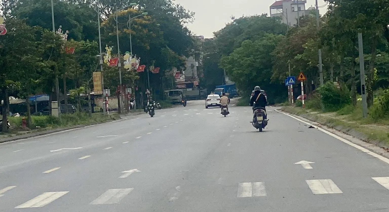 Nhà mặt phố kinh doanh Phúc Thịnh, Bắc Hồng, thông số cực chuẩn giá nhỉnh 90tr/m, DT gần 60m.... Bán nhà mặt phố tại Phúc Thịnh, Hà Nội 01