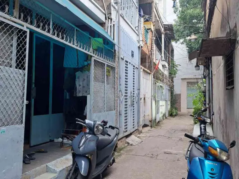 Nhà rộng 73m² tại phường Hòa Bình, vị trí hẻm xe tải nhỏ vào tận nơi... Bán nhà riêng tại Hòa Bình, Hồ Chí Minh 01