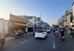 💥💥HẺM Ba Gác thông - Bán Đất Tặng Nhà
🏡 84m² | Ngang 4.6m x18m | 3PN 2WC
Giá 9.XT🌹🌹
👍Phù Hợp... Bán nhà mặt phố tại Bình Thạnh, Hồ Chí Minh 01