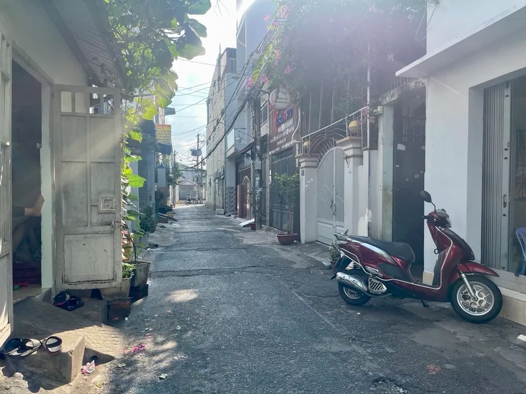 Bán nhà riêng 2 tầng tại phường 15, quận Tân Bình, mặt tiền rộng 5,8m, hẻm ô tô... Bán nhà riêng tại Tân Bình, Hồ Chí Minh 01