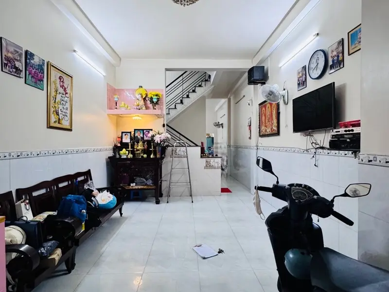Bán nhà riêng 3 tầng tại Phường Hòa Hưng, TP. Hồ Chí Minh, diện tích 70m2... Bán nhà riêng tại Hòa Hưng, Hồ Chí Minh 01