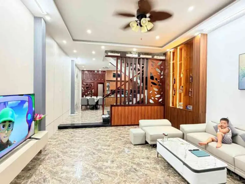 🔥 BÁN NHÀ 4 TẦNG – MT NGUYỄN XÍ – GẦN PHÙNG HƯNG 🔥
📐 DT: 100m² (5×20m) – MT rộng, vuông... Bán nhà mặt phố tại Liên Chiểu, Đà Nẵng 01