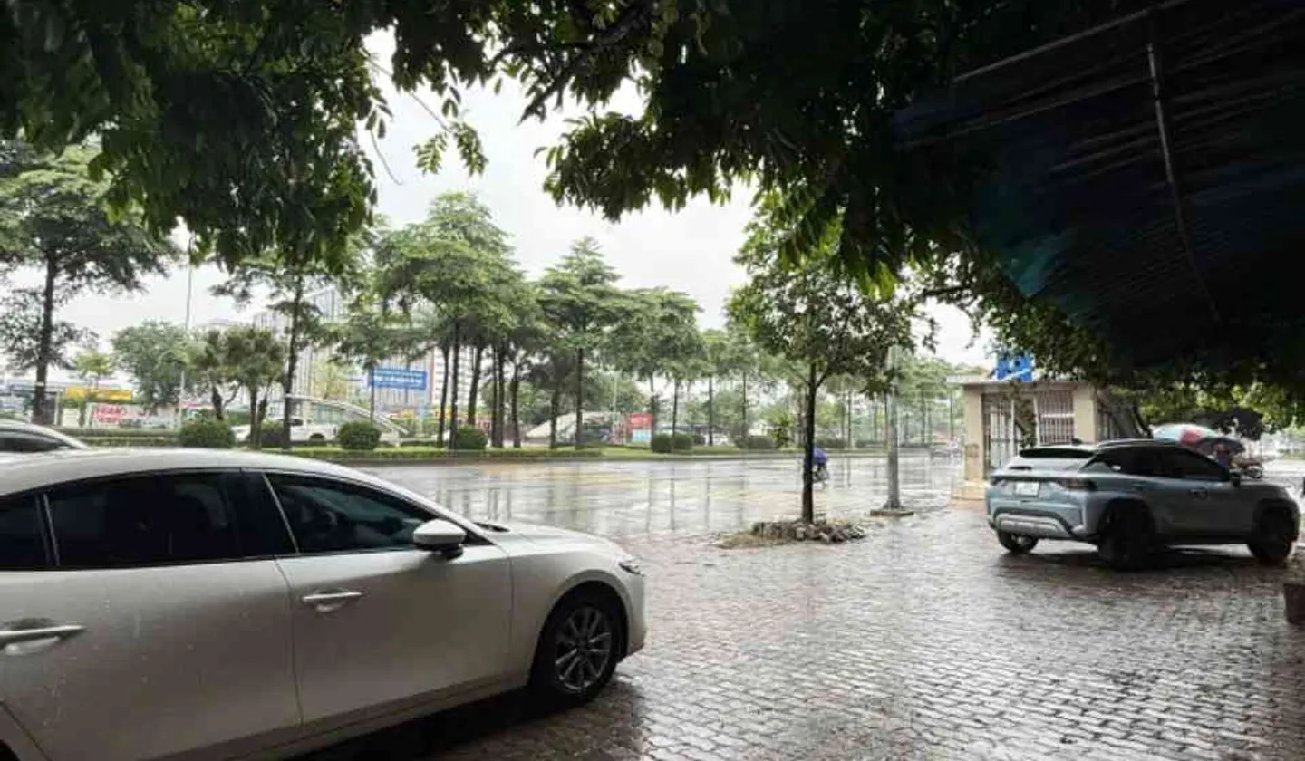 Bán nhà riêng 5 tầng tại Lý Sơn, nhà đẹp dân xây, có thang máy, 2 mặt thoáng... Bán nhà riêng tại Bồ Đề, Hà Nội 01