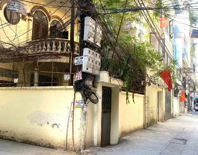 Tổ ấm nhỏ xinh
Nhà lô góc 3 mặt thoáng, ô tô đỗ thoải mái tại Tương Mai... Bán nhà riêng tại Tương Mai, Hà Nội 01