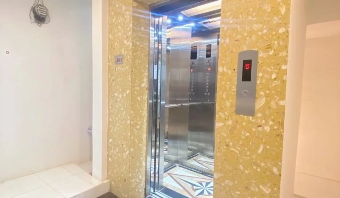 BÁN TÒA NHÀ 5TẦNG (6.2Mx15M) HOÀNG VIỆT, ĐỆ NHẤT KHÁCH SẠN, P. TÂN SƠN NHẤT TÂN BÌNH... Bán nhà mặt phố tại Tân Sơn Nhất, Hồ Chí Minh 01