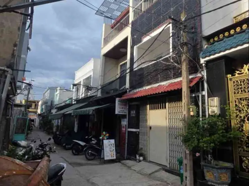 Nhà 2 tầng rộng rãi tại Bình Trị Đông... Bán nhà riêng tại Bình Trị Đông, Hồ Chí Minh 01