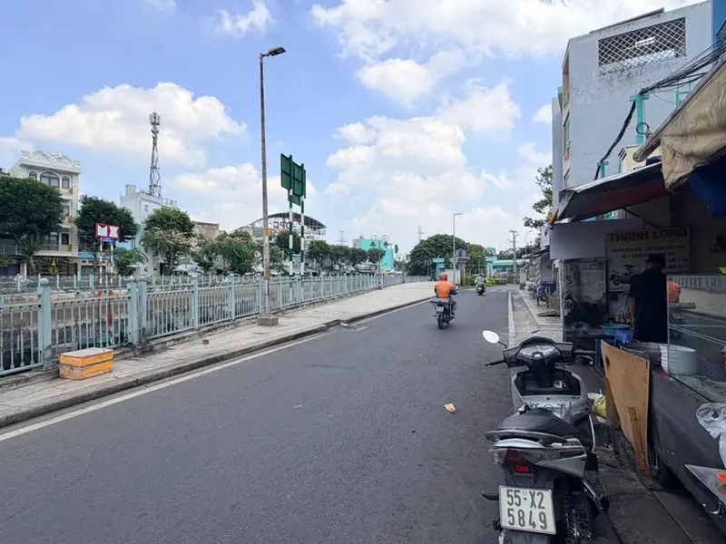 Bán nhà mặt phố phường Bình Tây, TP Hồ Chí Minh, 2 tầng diện tích 100 m2... Bán nhà mặt phố tại Bình Tây, Hồ Chí Minh 01