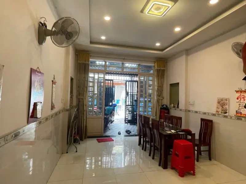 Bán nhà riêng 2 tầng tại Bình Tân, diện tích 54.6 m2, pháp lý cơ sở, sân rộng tiện lợi... Bán nhà riêng tại Bình Trị Đông, Hồ Chí Minh 01