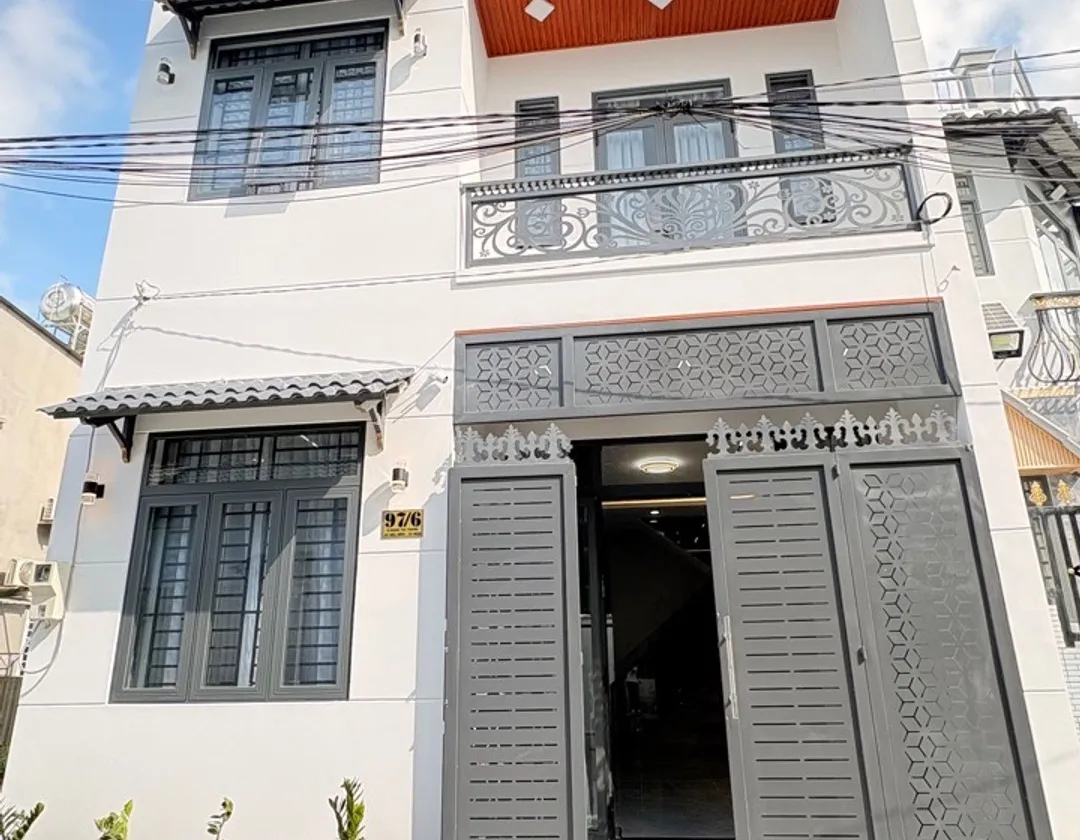 Bán nhà riêng 2 tầng 95,5m2 tại xã Hóc Môn, Hồ Chí Minh, mặt tiền rộng 6,8m... Bán nhà riêng tại Hóc Môn, Hồ Chí Minh 01