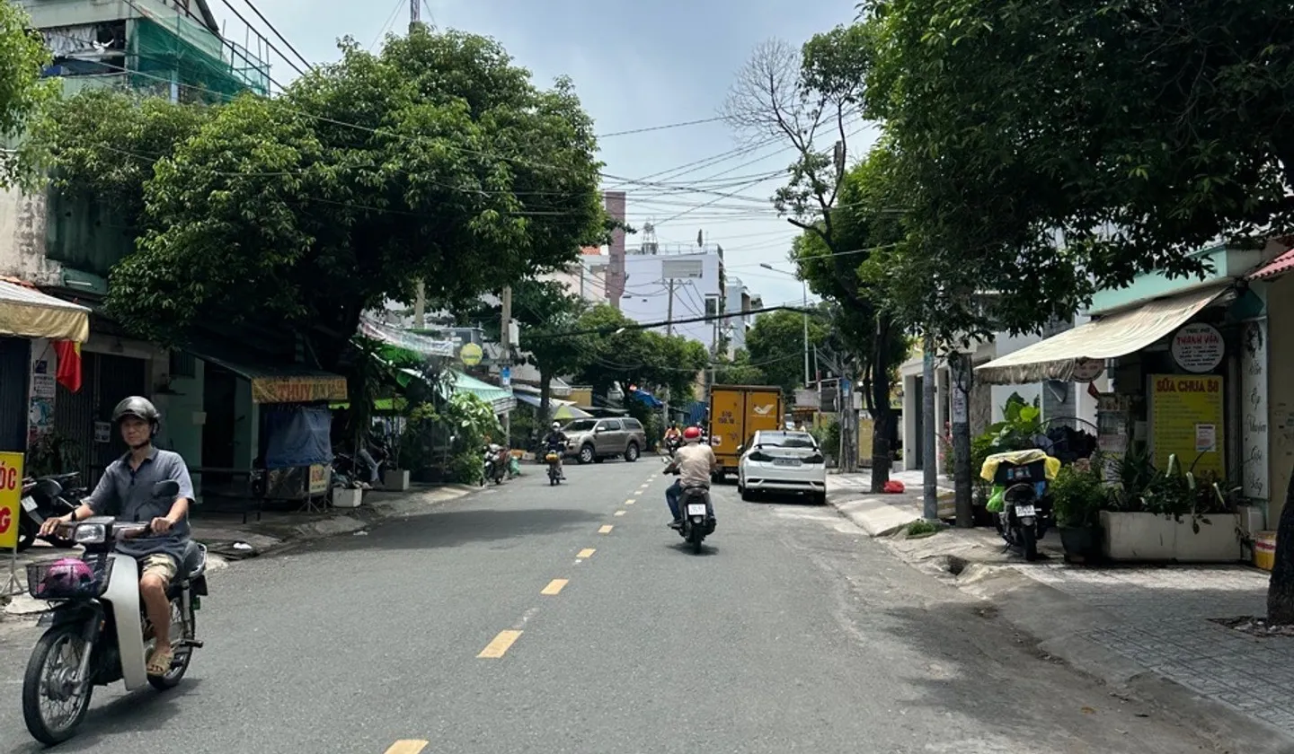 Nhà mặt phố 2 tầng Tân Phú, vị trí đỉnh, dòng tiền thuê ổn định... Bán nhà mặt phố tại Tân Sơn Nhì, Hồ Chí Minh 01