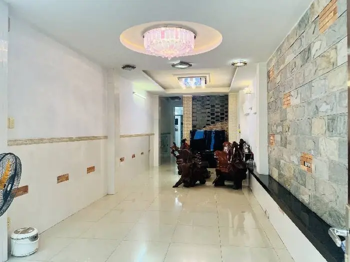 CỰC HOT - SIÊU PHẨM MẶT TIỀN ĐƯỜNG NGUYỄN THANH TUYỀN - XÂY 6 TẦNG - 9 PHÒNG 30 TRIỆU/THÁNG... Bán owner_side tại Tân Sơn Hòa, Hồ Chí Minh 01