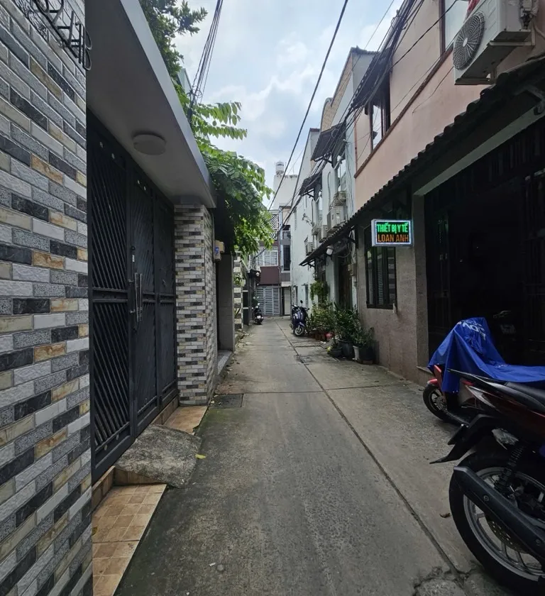 Nhà Hẻm Xe Hơi Bàu Cát Siêu Tiện Nghi... Bán nhà riêng tại Bảy Hiền, Hồ Chí Minh 01