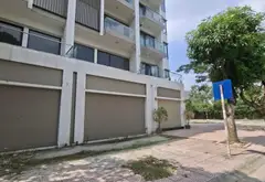 Chủ cần bán gấp hạ 2,5 tỷ Nhà xây thô mặt đường 2 lsnf xe - vỉa hè ô tô tránh kinh doanh sầm uất... Bán Shophouse tại Đồng Nguyên, Bắc Ninh 06