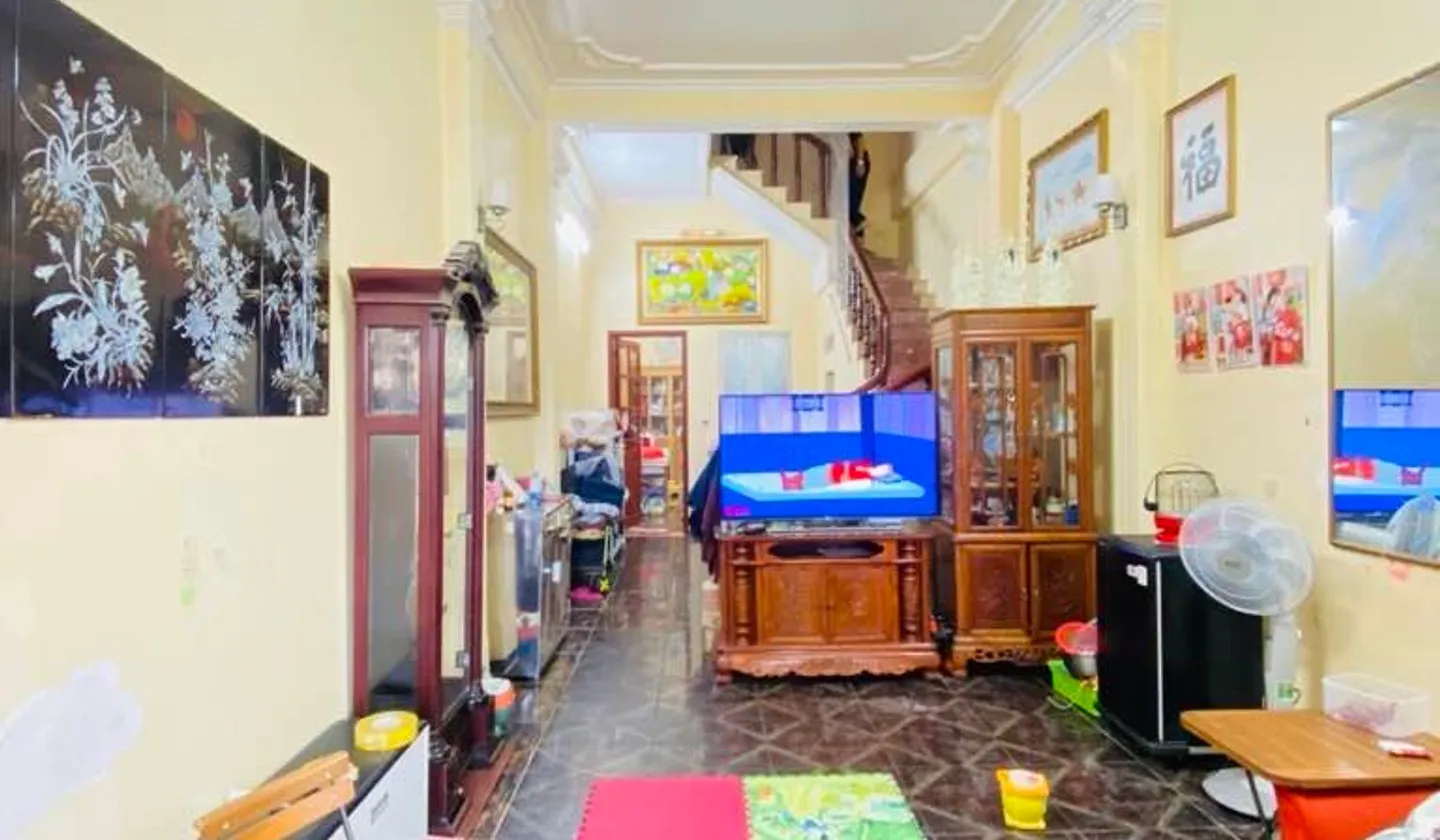 Bán nhà riêng tại quận Thanh Xuân, nhà chủ xây tâm huyết, ô tô tránh, phù hợp kinh doanh văn phòng... Bán nhà riêng tại Thanh Xuân, Hà Nội 01