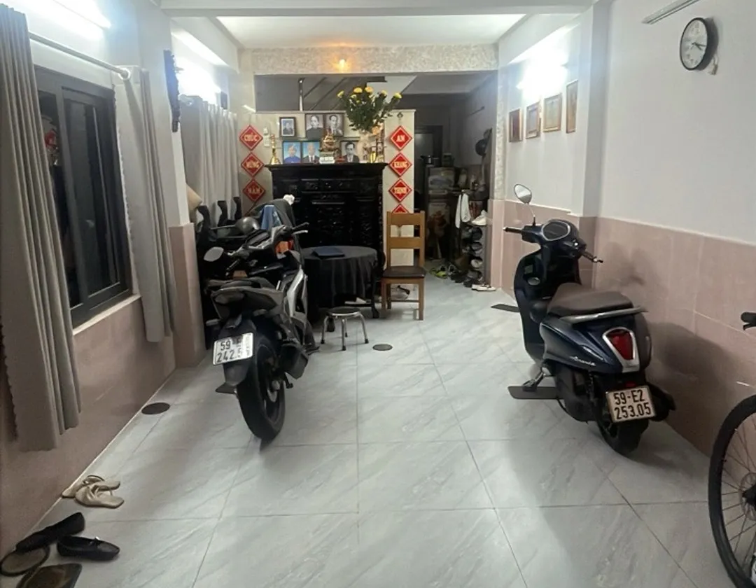 Gần mặt tiền Phan Đình Phùng, 60m2, 3 lầu. Khu kinh doanh buôn bán sầm uất, nhà 2 mặt hẻm, sát Q1... Bán nhà riêng tại Phú Nhuận, Hồ Chí Minh 01