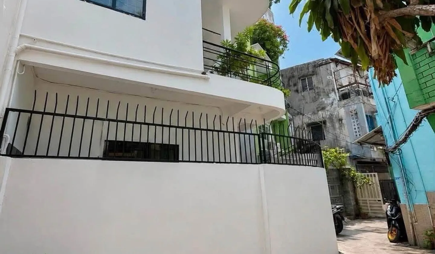 Villa sang trọng khu vực Lý Thường Kiệt, Gò Vấp, diện tích 107m², 3 tầng... Bán nhà riêng tại Hạnh Thông, Hồ Chí Minh 01